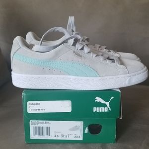 Puma sneakers